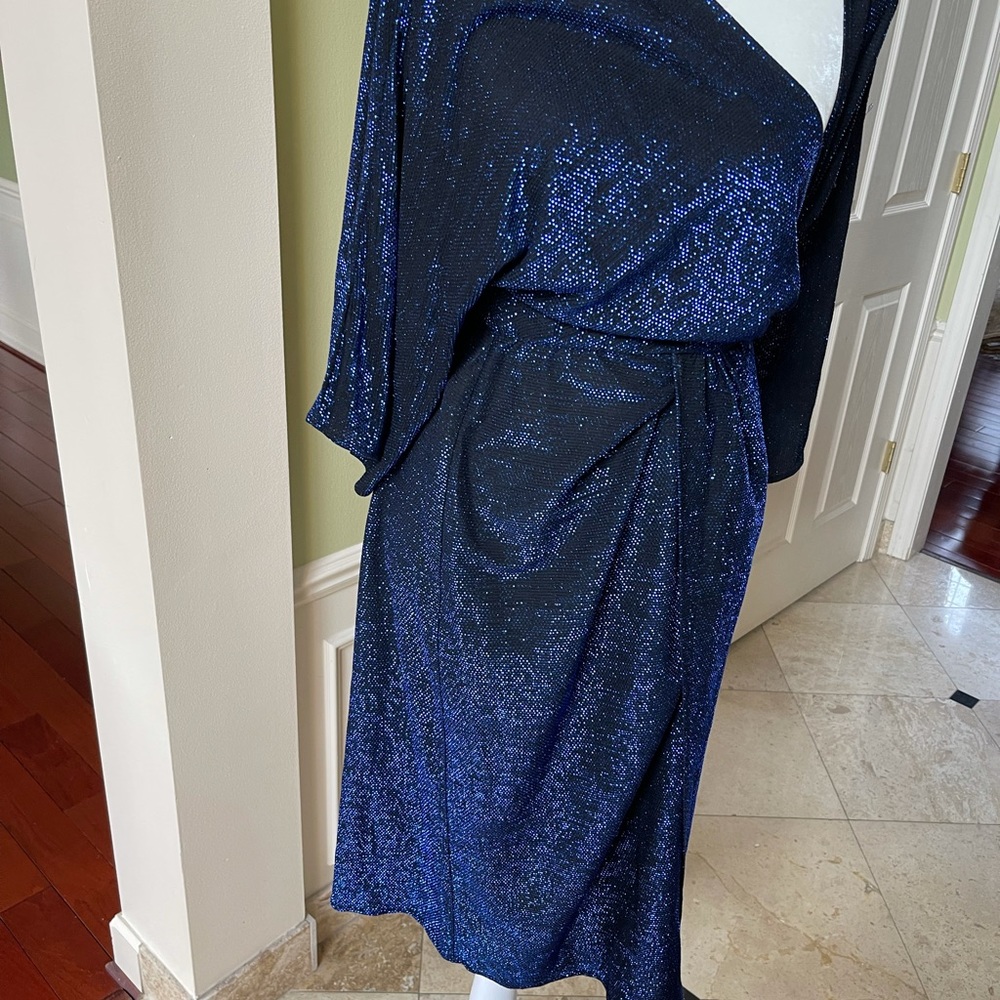 Dress - Picture 2 of 7